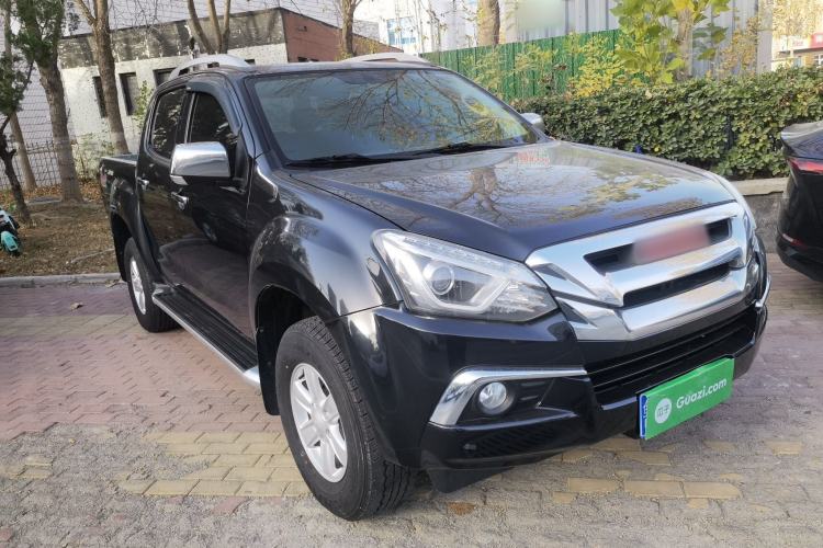 Used Isuzu D-MAX 2019 3.0T Four-Wheel Drive Automatic Ultra-Luxury Version 4JJ1-TC HI Exterior 2