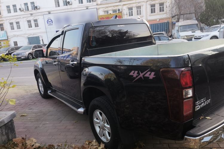 Used Isuzu D-MAX 2019 3.0T Four-Wheel Drive Automatic Ultra-Luxury Version 4JJ1-TC HI Exterior 3