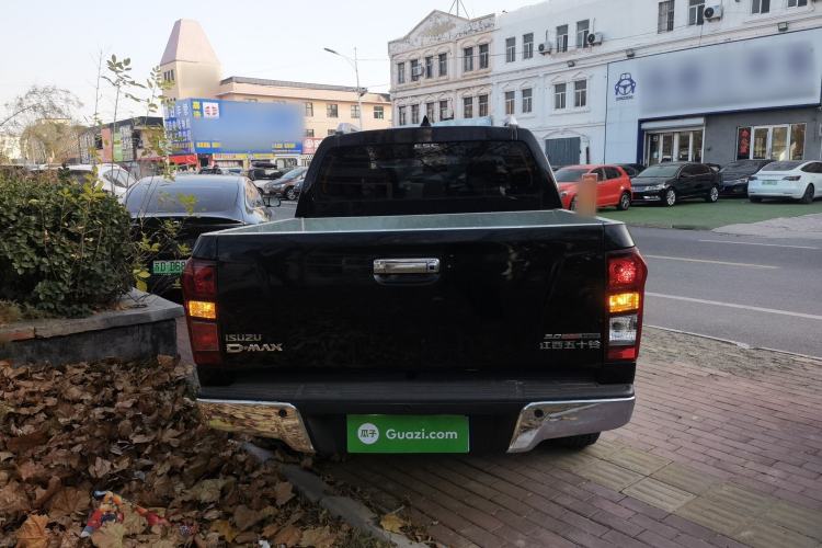 Used Isuzu D-MAX 2019 3.0T Four-Wheel Drive Automatic Ultra-Luxury Version 4JJ1-TC HI Exterior 4