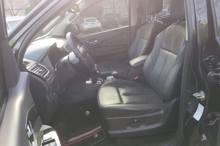 Used Isuzu D-MAX 2019 3.0T Four-Wheel Drive Automatic Ultra-Luxury Version 4JJ1-TC HI Left Front Seat