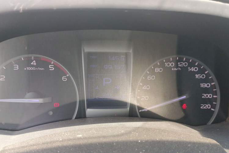 Used Isuzu D-MAX 2019 3.0T Four-Wheel Drive Automatic Ultra-Luxury Version 4JJ1-TC HI Odometer Close Up