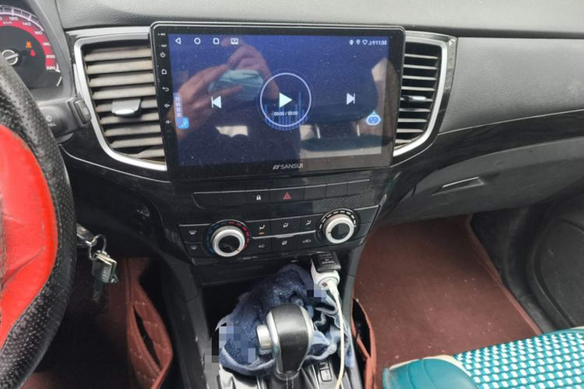Used Isuzu D-MAX 2019 2.5T Two-Wheel Drive Automatic Base Version JE4D25Q5A Audio And AC Panel