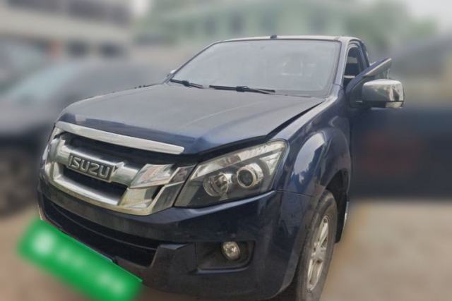 Used Isuzu D-MAX 2019 3.0T Two-Wheel Drive Automatic Elite Version 4JJ1-TC HI