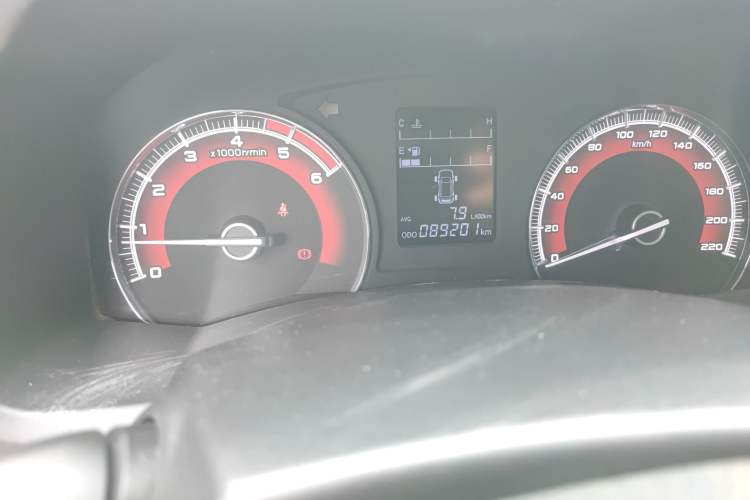 Used Isuzu D-MAX 2019 2.5T 4x4 Manual Basic Version Extended Length JE4D25Q5A Odometer Close Up