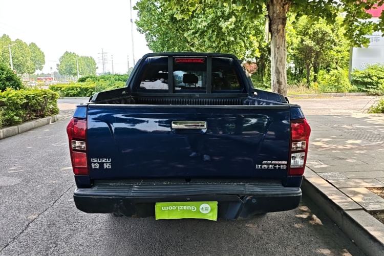 Used Isuzu D-MAX 2019 2.5T Two-Wheel Drive Manual Navigation Edition China VI Standard Extended Version JE4D25Q6A Rear