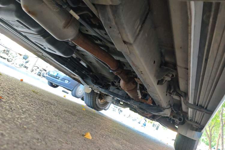 Used Isuzu D-MAX 2019 2.5T Two-Wheel Drive Manual Navigation Version China VI JE4D25Q6A Chassis Rear Right