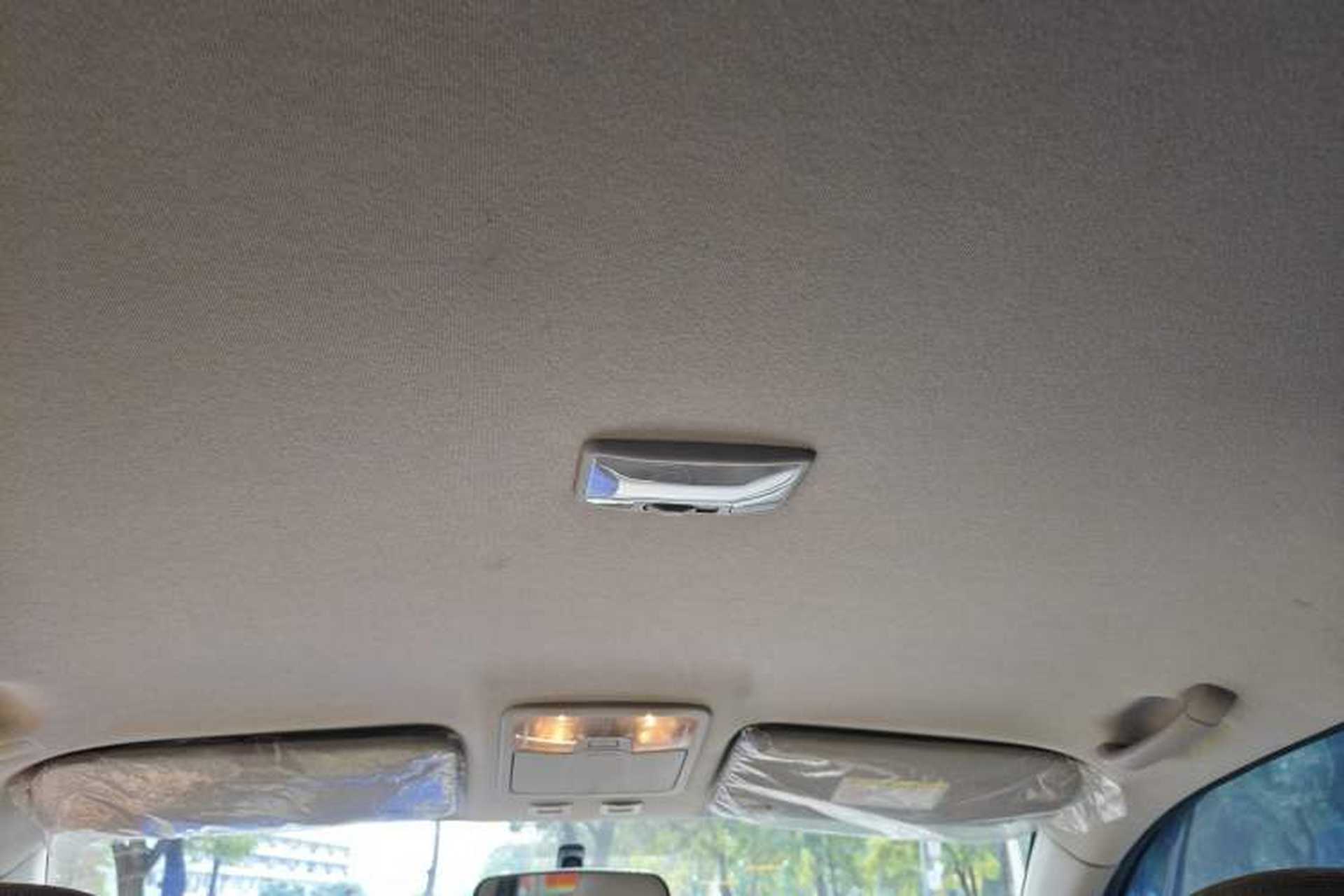 Used Isuzu D-MAX 2019 2.5T Two-Wheel Drive Manual Navigation Version China VI JE4D25Q6A Headliner