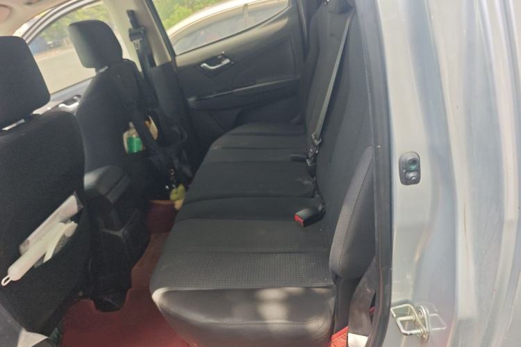 Used Isuzu D-MAX 2019 2.5T Two-Wheel Drive Manual Base Version JE4D25Q5A Left Rear Seat