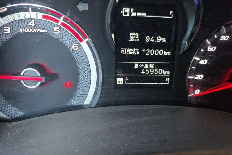 Used Isuzu D-MAX 2019 2.5T Two-Wheel Drive Manual Navigation Version China VI JE4D25Q6A Odometer Close Up