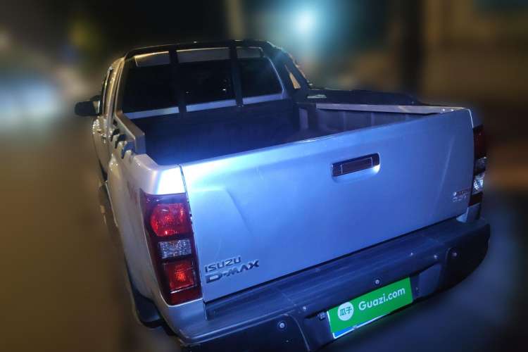 Used Isuzu D-MAX 2019 2.5T Four-Wheel Drive Automatic Base Version Extended Edition JE4D25Q5A Rear Left 45 Deg