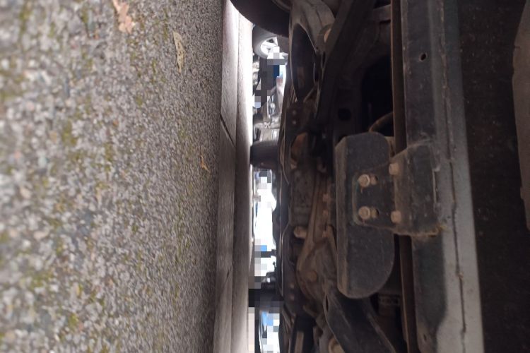 Used Isuzu D-MAX 2019 2.5T Four-Wheel Drive Automatic Luxury Version JE4D25Q5A Chassis Front