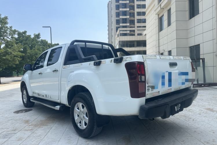 Used Isuzu D-MAX 2019 2.5T Two-Wheel Drive Manual Base Version Extended JE4D25Q5A Exterior 4