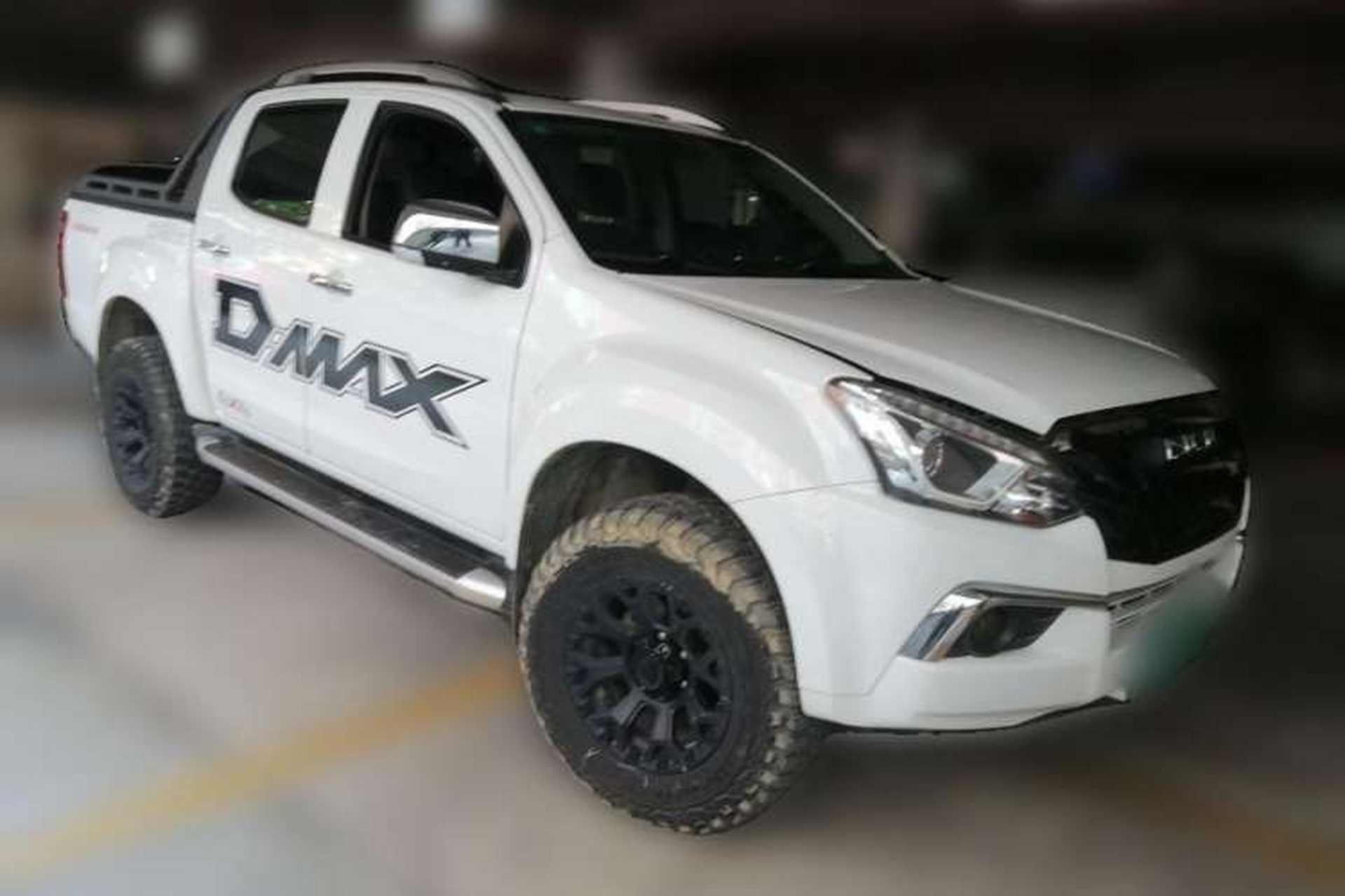 Used Isuzu D-MAX 2019 3.0T Four-Wheel Drive Automatic Ultra-Luxury Version 4JJ1-TC HI Front Right 45 Deg
