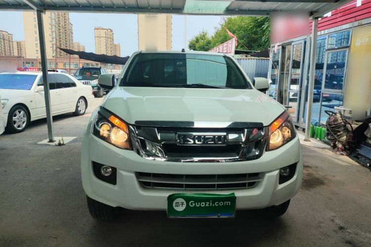 Used Isuzu D-MAX 2019 2.5T Two-Wheel Drive Manual Base Version Extended JE4D25Q5A Front