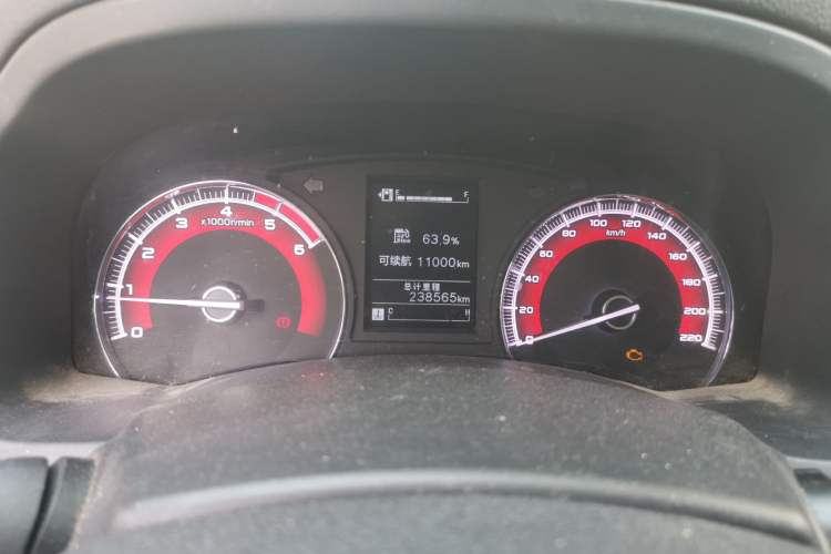Used Isuzu D-MAX 2019 2.5T Two-Wheel Drive Manual Navigation Edition China VI Standard Extended Version JE4D25Q6A Instrument Cluster
