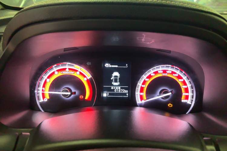 Used Isuzu D-MAX 2019 2.5T Two-Wheel Drive Manual Navigation Edition China VI Standard Extended Version JE4D25Q6A Instrument Cluster