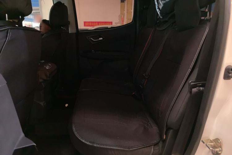 Used Isuzu D-MAX 2019 2.5T Two-Wheel Drive Manual Navigation Edition China VI Standard Extended Version JE4D25Q6A Left Rear Seat