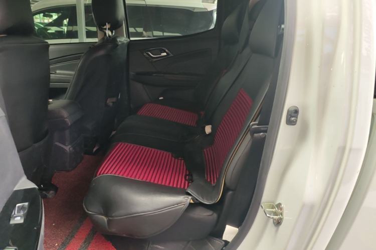 Used Isuzu D-MAX 2019 2.5T Two-Wheel Drive Manual Base Version Extended JE4D25Q5A Left Rear Seat