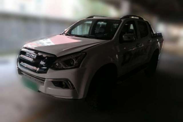 Used Isuzu D-MAX 2019 3.0T Four-Wheel Drive Automatic Ultra-Luxury Version 4JJ1-TC HI