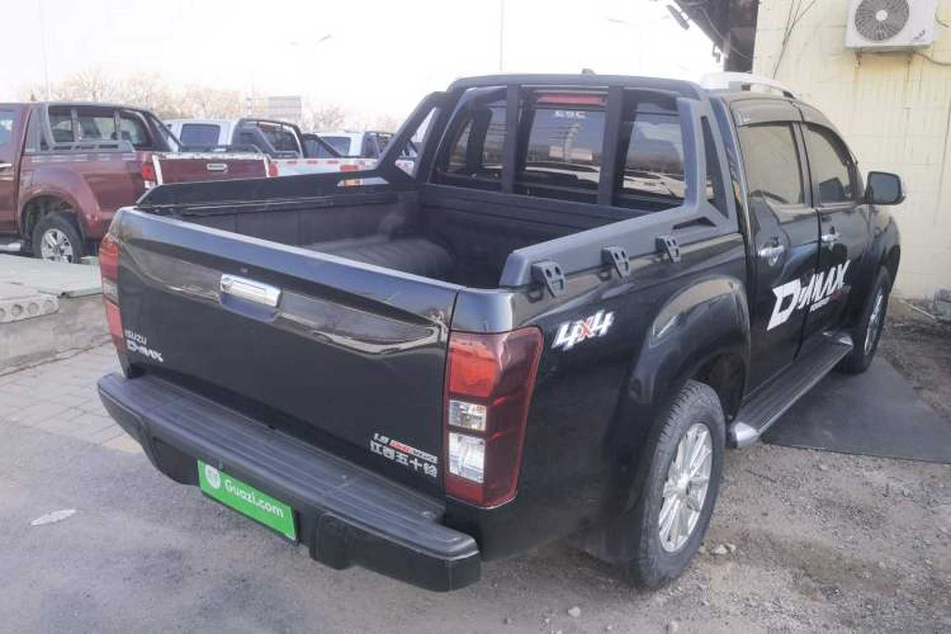 Used Isuzu D-MAX 2020 1.9T 4x4 Automatic Comfort Edition China VI Standard RZ4E Hi-Power Rear Right 45 Deg
