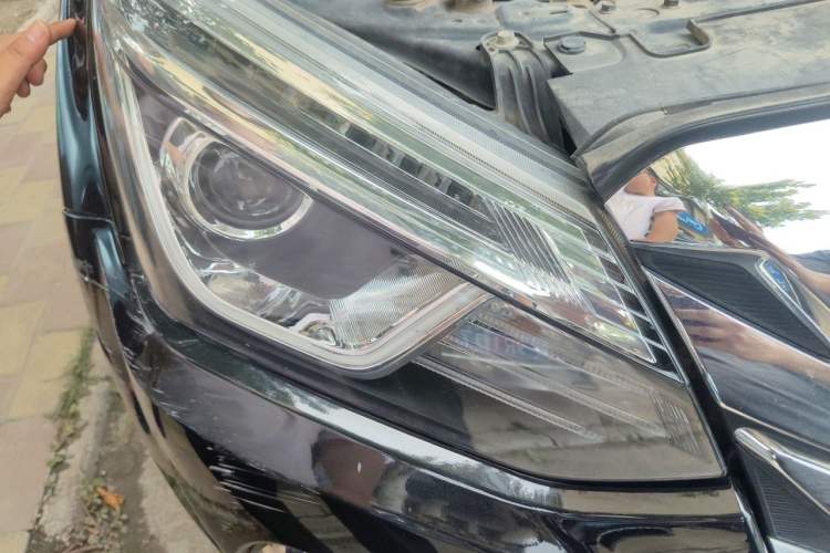 Used Isuzu D-MAX 2020 1.9T 4x4 Manual Comfort Version China VI Standard RZ4E Hi-Power Right Front Headlight