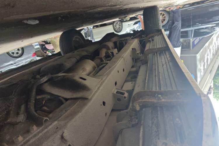 Used Isuzu D-MAX 2020 1.9T Two-Wheel Drive Manual Comfort Version China VI Standard RZ4E Hi-Power Chassis Front Right