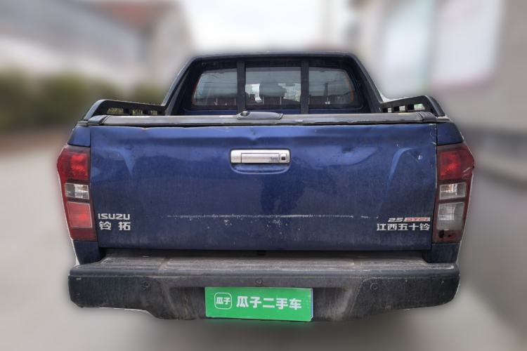 Used Isuzu D-MAX 2020 2.5T 4x4 Automatic Flagship Edition China VI JE4D25Q6A Exterior 4
