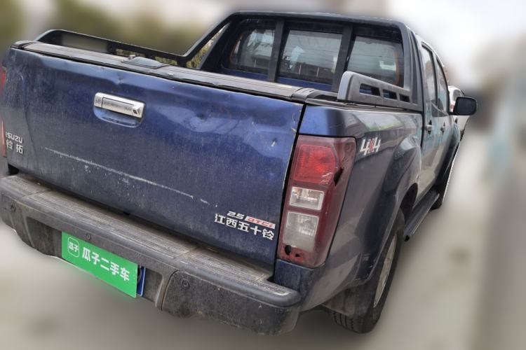 Used Isuzu D-MAX 2020 2.5T 4x4 Automatic Flagship Edition China VI JE4D25Q6A Exterior 5
