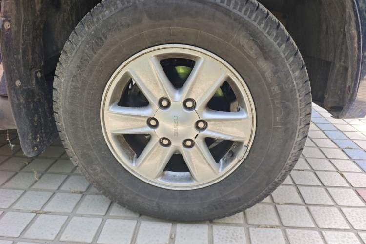 Used Isuzu D-MAX 2020 2.5T 4WD Manual Navigation Version China VI Standard Extended Length JE4D25Q6A Exterior 7