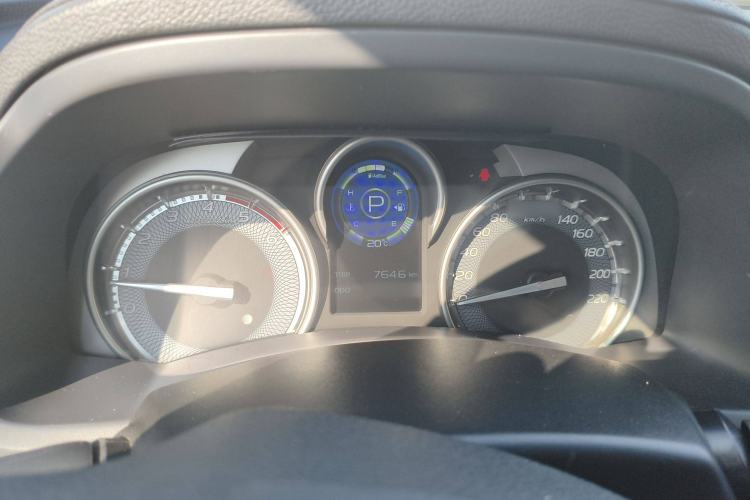 Used Isuzu D-MAX 2020 1.9T Two-Wheel Drive Automatic Comfort Edition China VI Standard RZ4E Hi-Power Instrument Cluster