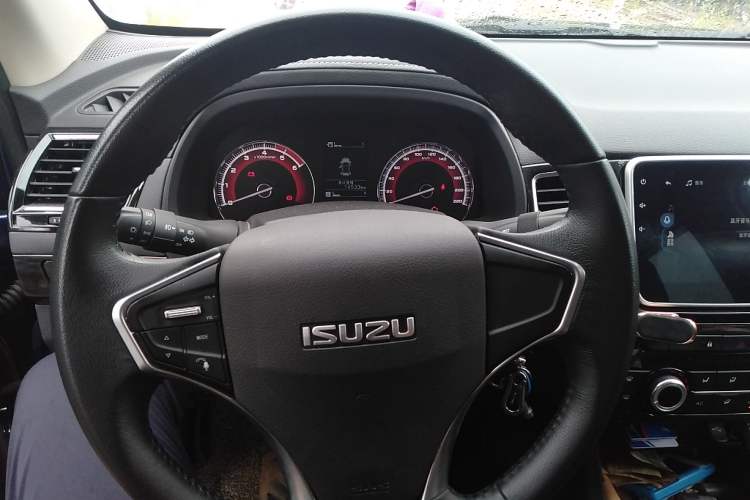 Used Isuzu D-MAX 2020 2.5T 4WD Manual Navigation Version China VI Standard Extended Length JE4D25Q6A Instrument Cluster