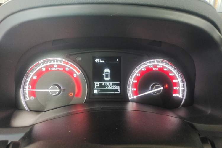 Used Isuzu D-MAX 2020 2.5T Two-Wheel Drive Automatic Navigation Version China VI Emission Standard Extended Length JE4D25Q6A Instrument Cluster