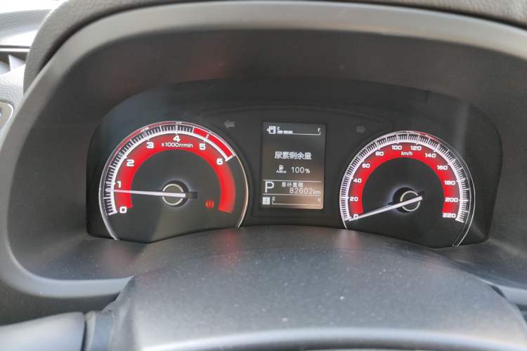 Used Isuzu D-MAX 2020 2.5T 4x4 Automatic Navigation Version China VI Standard Extended Length JE4D25Q6A Instrument Cluster