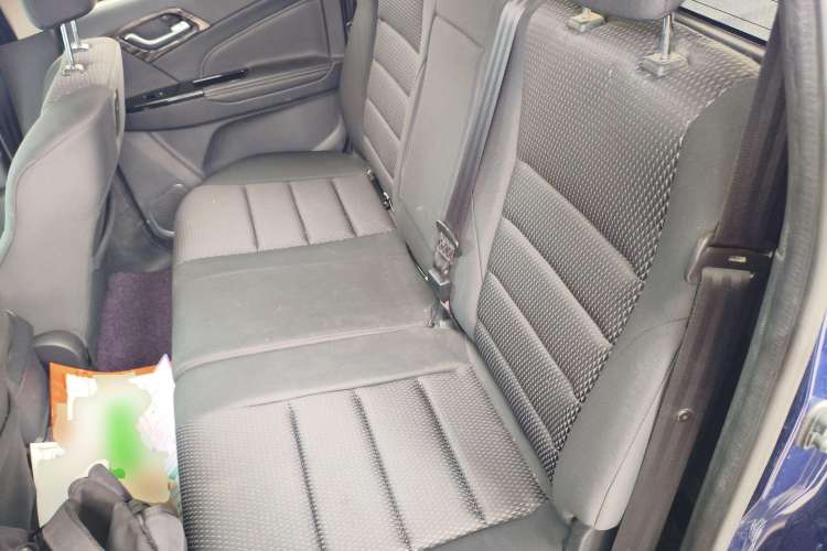 Used Isuzu D-MAX 2020 1.9T Two-Wheel Drive Automatic Comfort Edition China VI Standard RZ4E Hi-Power Interior 4