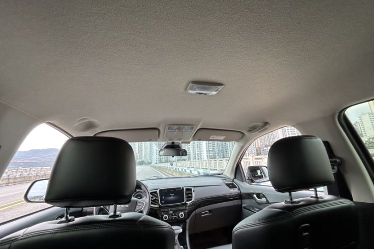 Used Isuzu D-MAX 2020 1.9T Automatic 4x4 Diesel Global HuanDong Luxury RZ4E Interior 7
