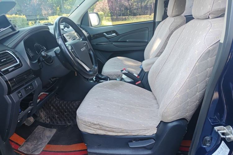 Used Isuzu D-MAX 2020 2.5T 4x4 Automatic Flagship Edition China VI Standard Extended Version JE4D25Q6A Left Front Seat
