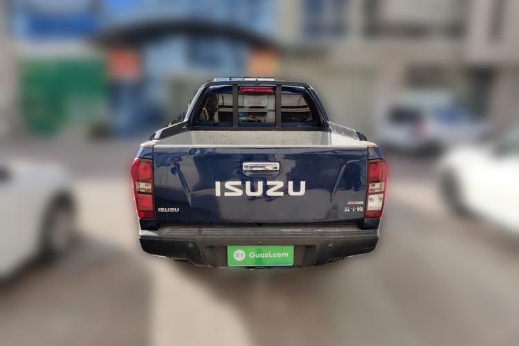 Used Isuzu D-MAX 2020 2.5T 4x4 Automatic Navigation Version China VI Standard Extended Length JE4D25Q6A Rear