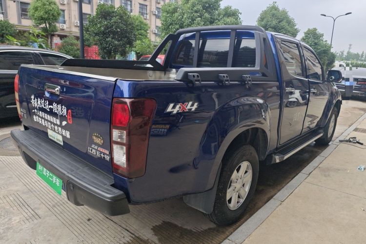 Used Isuzu D-MAX 2020 2.5T 4WD Manual Navigation Version China VI Standard Extended Length JE4D25Q6A Rear Right 45 Deg