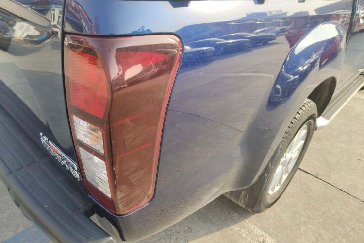 Used Isuzu D-MAX 2020 1.9T Two-Wheel Drive Automatic Comfort Edition China VI Standard RZ4E Hi-Power Right Rear Taillight