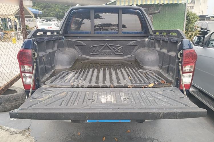 Used Isuzu D-MAX 2020 1.9T 4x4 Automatic Luxury Edition China VI Standard RZ4E Hi-Power Trunk