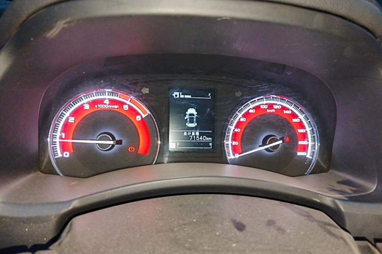 Used Isuzu D-MAX 2020 2.5T Two-Wheel Drive Manual Navigation Version China VI Standard Extended Length JE4D25Q6A Instrument Cluster