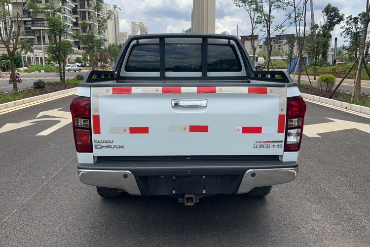 Used Isuzu D-MAX 2020 1.9T 4x4 Automatic Luxury Edition China VI Standard RZ4E Hi-Power Exterior 4