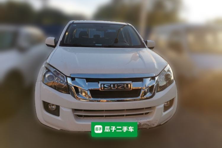 Used Isuzu D-MAX 2020 2.5T 4WD Manual Navigation Version China VI Standard Extended Length JE4D25Q6A Front