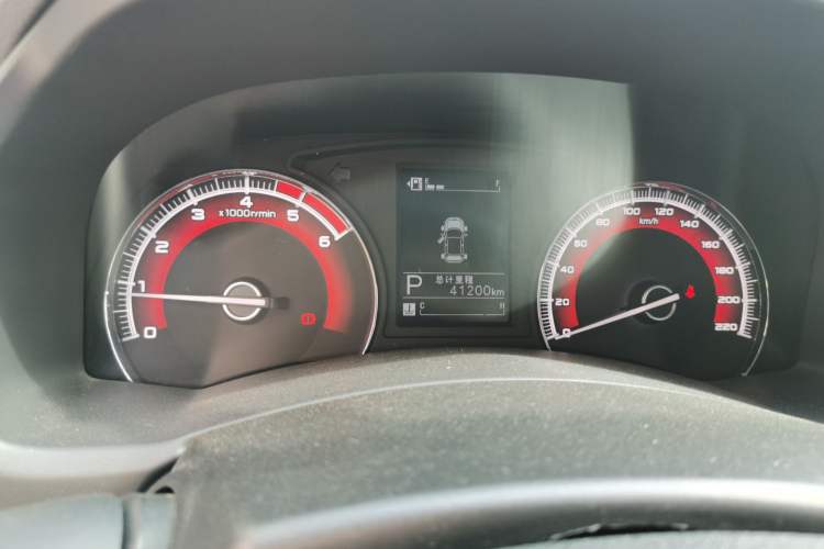 Used Isuzu D-MAX 2020 2.5T 4x4 Automatic Navigation Version China VI Standard Extended Length JE4D25Q6A Instrument Cluster