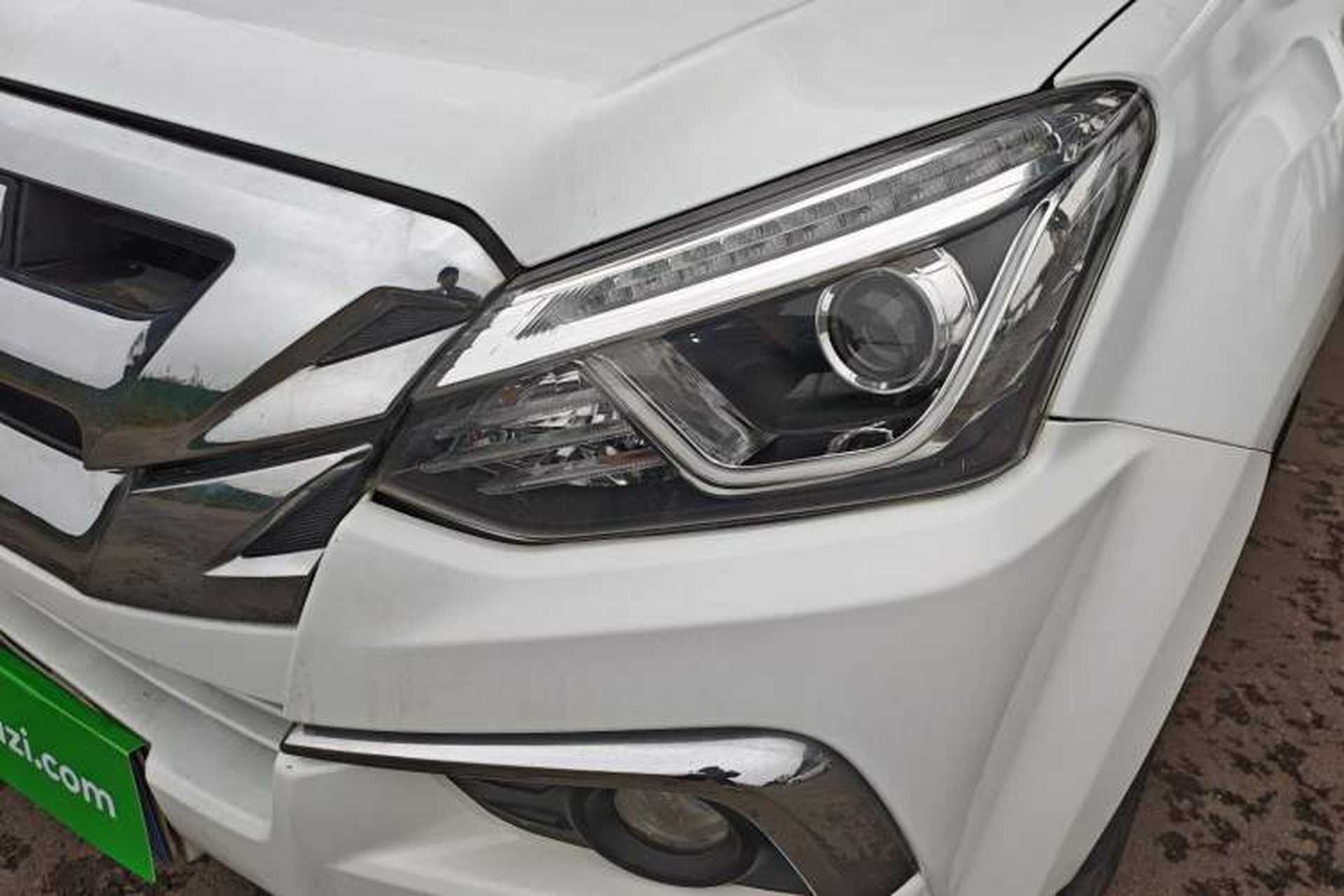 Used Isuzu D-MAX 2020 1.9T Two-Wheel Drive Automatic Comfort Edition China VI Standard RZ4E Hi-Power Left Front Headlight