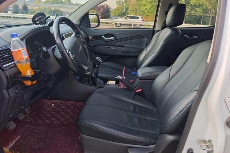 Used Isuzu D-MAX 2020 2.5T Two-Wheel Drive Manual Flagship Version China VI Emission Standard Extended Length JE4D25Q6A Left Front Seat