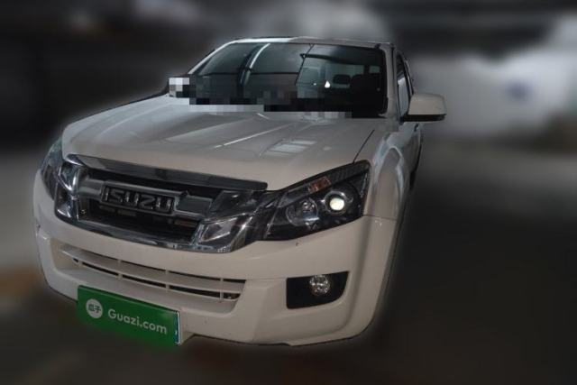 Used Isuzu D-MAX 2020 2.5T Two-Wheel Drive Automatic Flagship Edition China VI Standard Extended Version JE4D25Q6A