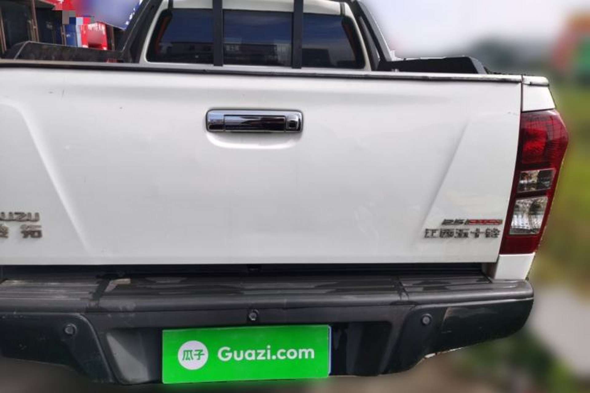Used Isuzu D-MAX 2020 2.5T 4x4 Automatic Navigation Version China VI Standard Extended Length JE4D25Q6A Rear