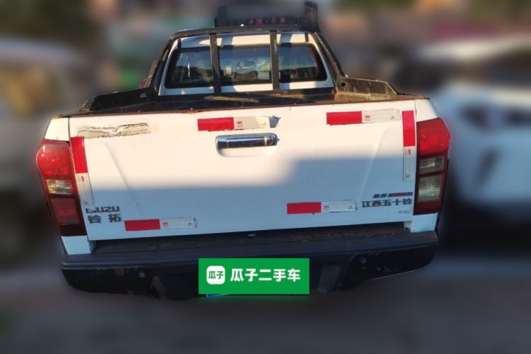 Used Isuzu D-MAX 2020 2.5T 4WD Manual Navigation Version China VI Standard Extended Length JE4D25Q6A Rear