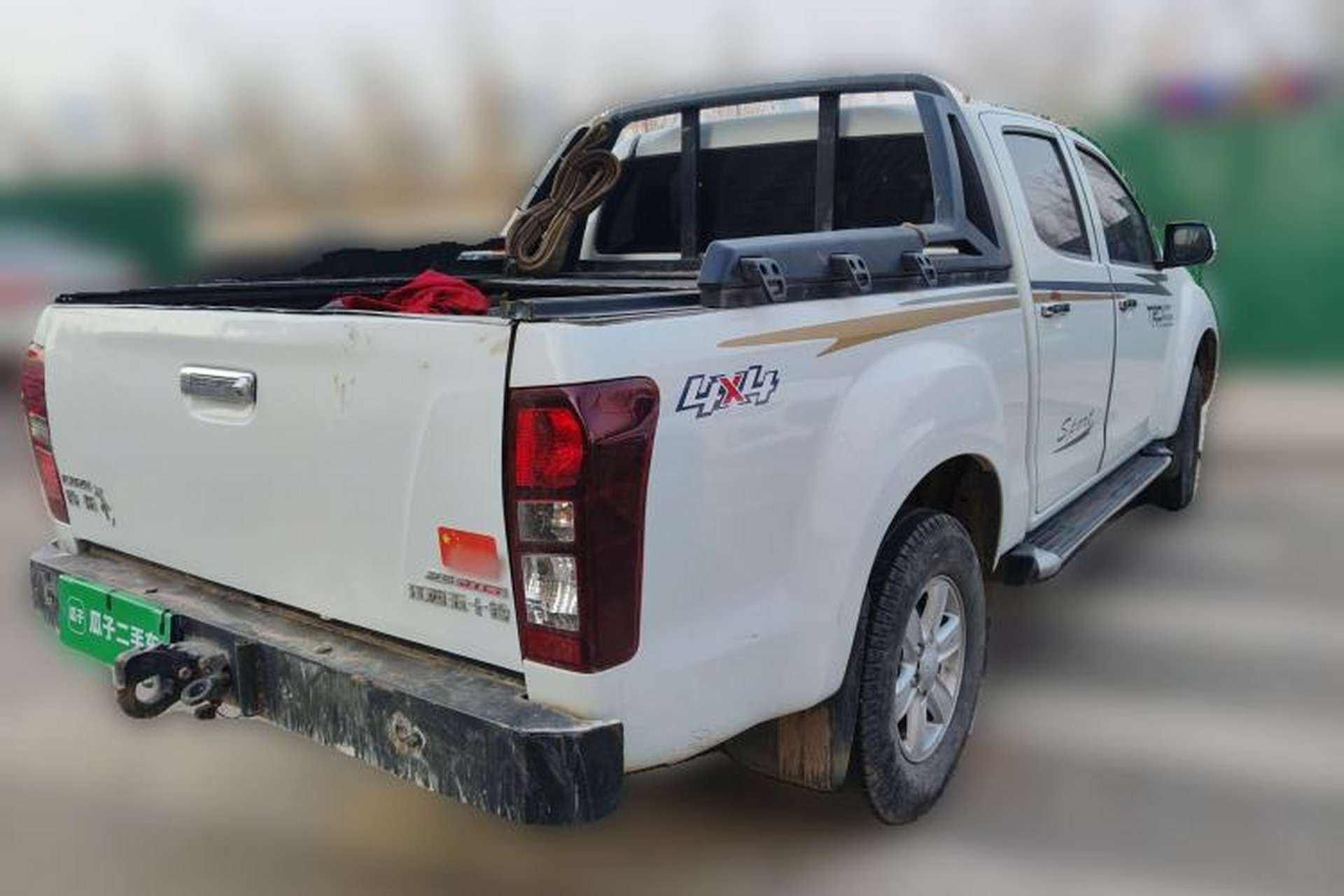 Used Isuzu D-MAX 2020 2.5T 4x4 Automatic Flagship Edition China VI Standard Extended Version JE4D25Q6A Rear Right 45 Deg